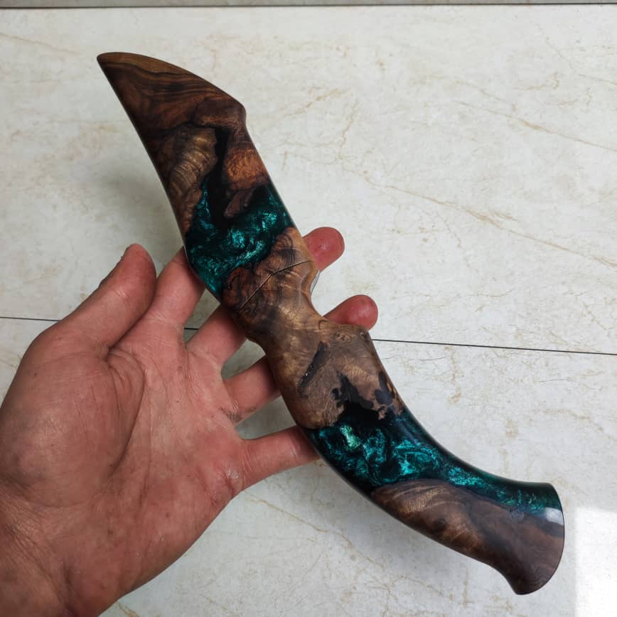 چاقو کلکسیونی با دسته وغلاف محافظ