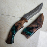 چاقو شکاری با دسته و غلاف چوبی و رزینی