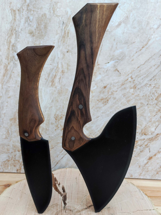 چاقو و تبر دسته چوب گردو