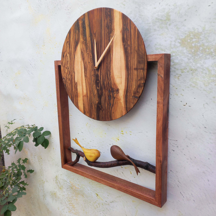 ساعت دیواری چوبی گنجشک و شاخه بهرام وود