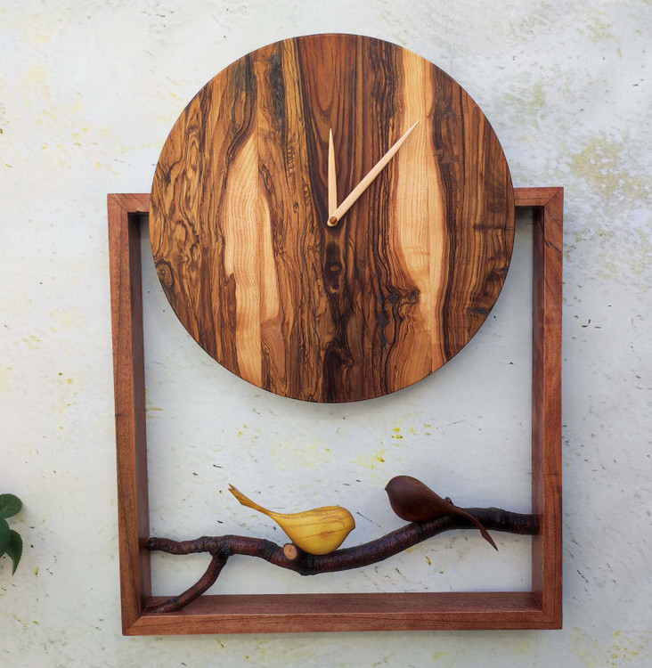 ساعت دیواری چوبی